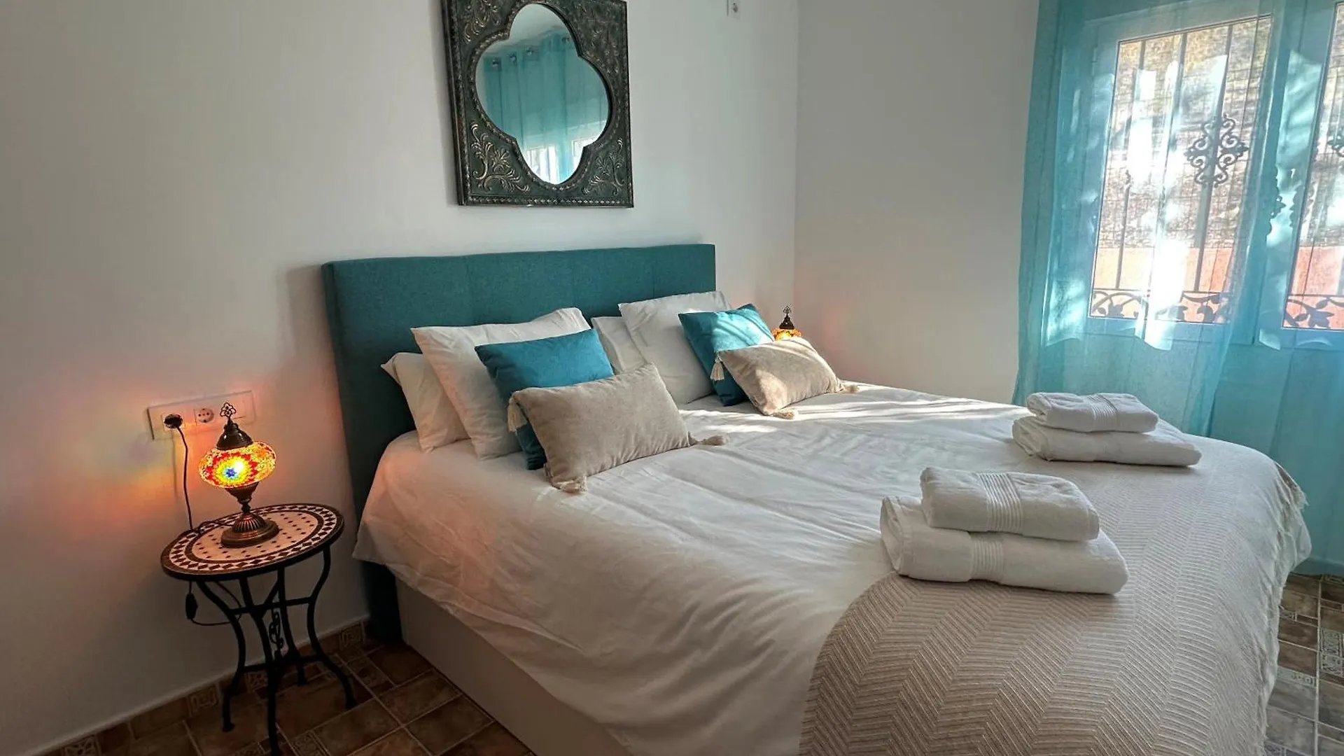 Casa Fuente Del Andaluz Acomodação com café da manhã Oria